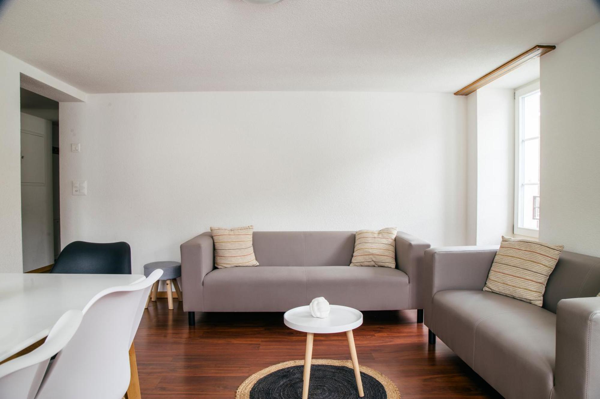 Nimbuzzz Apartments Unterseen Cameră foto